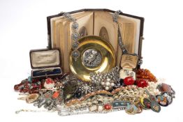 9CT GOLD BELIEVED AQUAMARINE BROOCH & ASSORTED COSTUME JEWELLERY, together group enamel pin