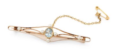 EDWARDIAN 15CT GOLD & PLATINUM AQUAMARINE & SEED PEARL BROOCH, of openwork design, with safety