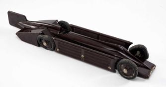 RARE 'GOLDEN ARROW' LAND SPEED RECORD BAKELITE CLOCKWORK TOY by A. G. Ltd, Patent No 309369, circa