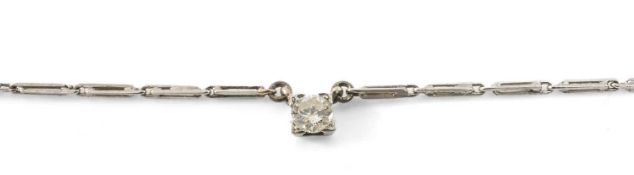 PLATINUM & DIAMOND NECKLACE, the trombone link chain with round brilliant cut solitaire diamond