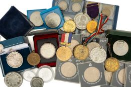ASSORTED COMMEMORATIVE COINS & MEDALS, comprising 1890 silver crown in pendant mount, threepenny