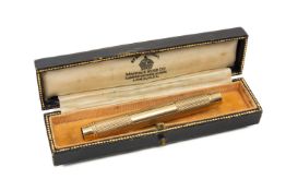 9CT GOLD SAMPSON MORDAN PENCIL HOLDER, London 1871, engine turned barrel, plain polished push