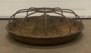 CIRCULAR AGRICULTURAL CAST IRON ANIMAL FEEDING TROUGH, 31 (h) x 88cm (diam.) Provenance: private