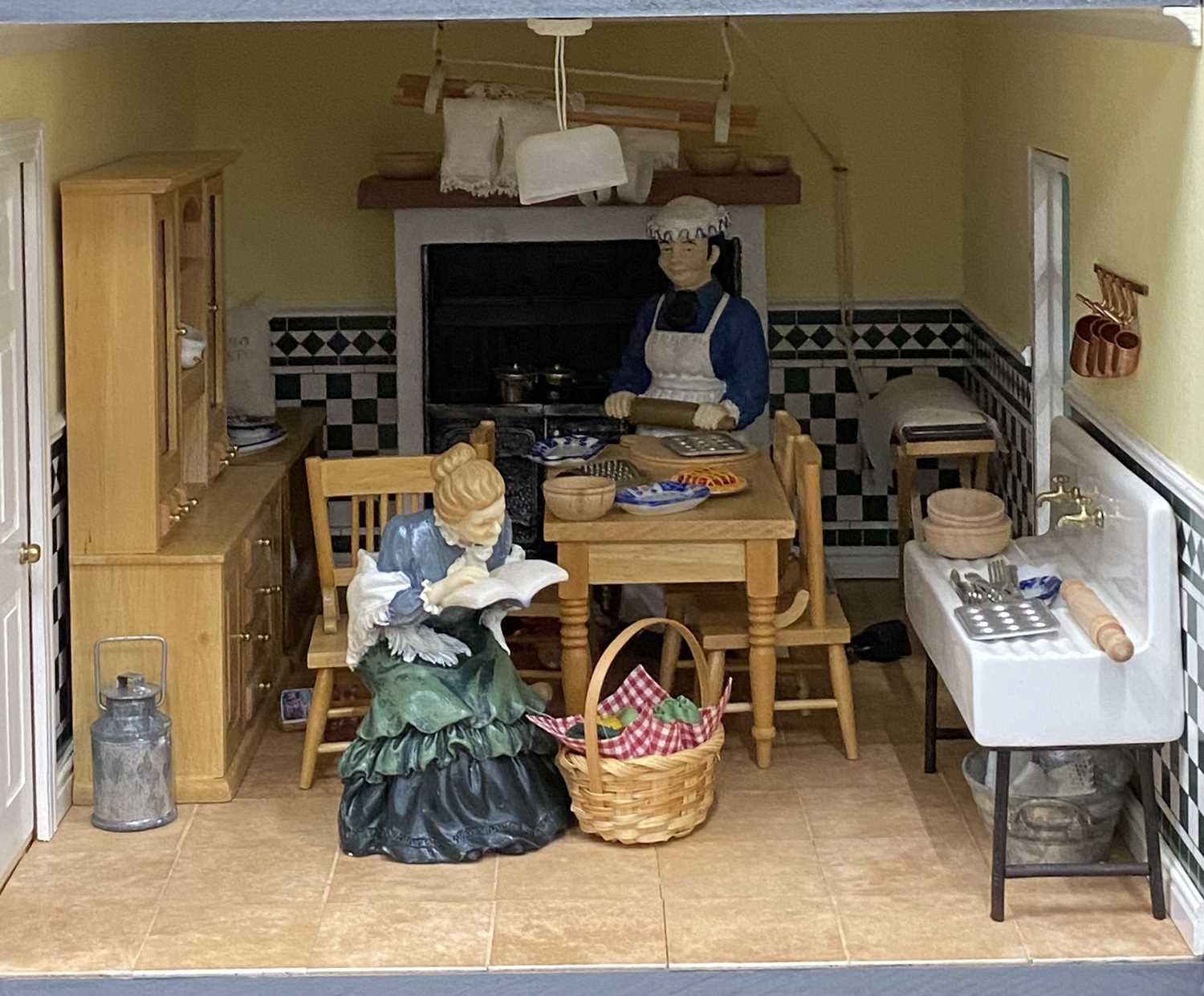 GOOD LARGE MODERN DOLL'S HOUSE WITH COMPREHENSIVE CONTENTS, 88 (h) x 83 (w) x 47cms (d) - Image 14 of 20