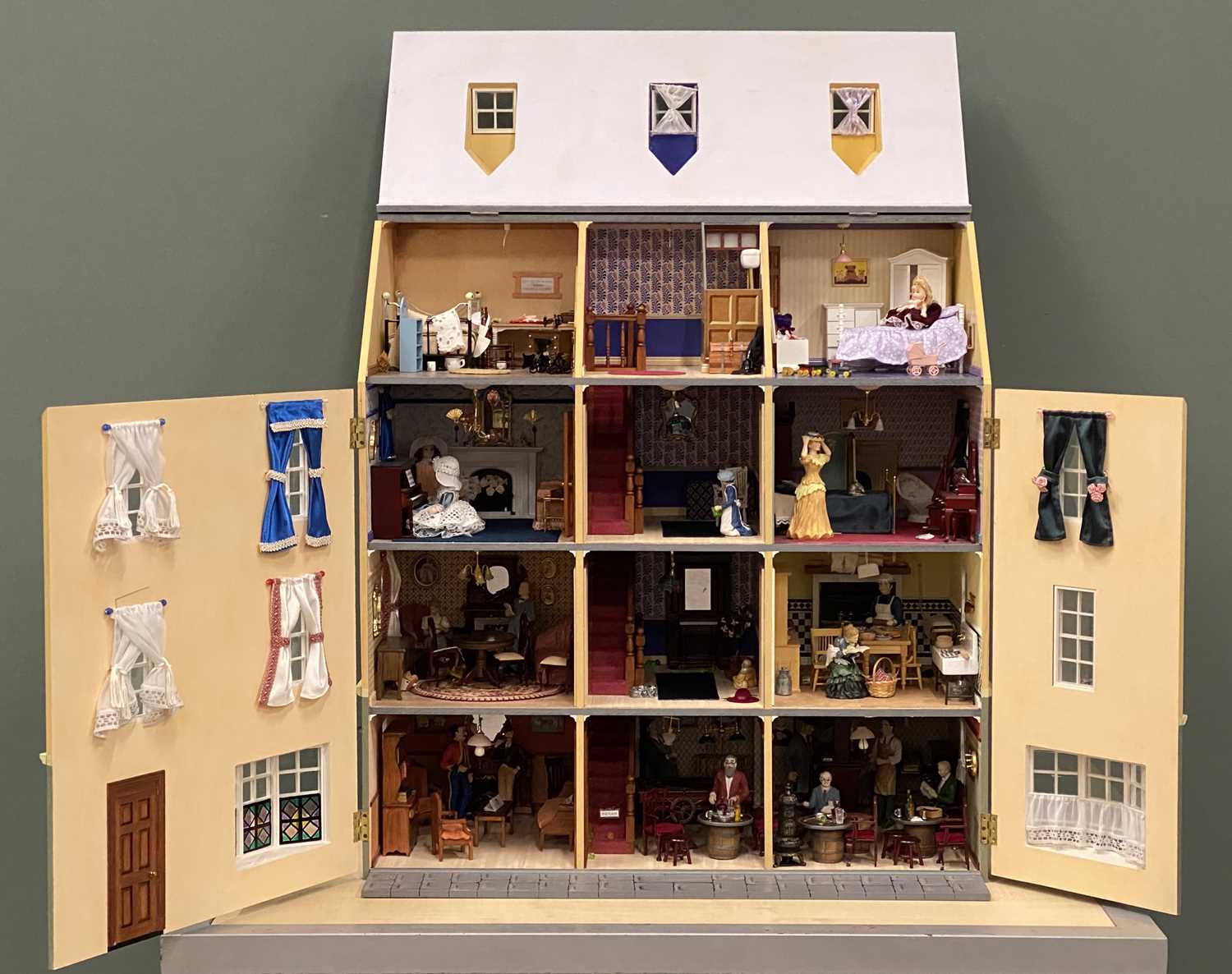 GOOD LARGE MODERN DOLL'S HOUSE WITH COMPREHENSIVE CONTENTS, 88 (h) x 83 (w) x 47cms (d) - Image 5 of 20