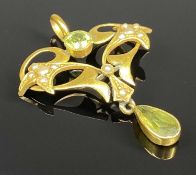 VICTORIAN 9CT GOLD PENDANT with peridot and split seed pearls, 2.2gms Provenance: private collection