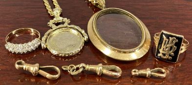 9CT ROSE GOLD MOURNING RING, size O, 9ct gold dress ring, three 9ct gold swivel clips, 10.2gms