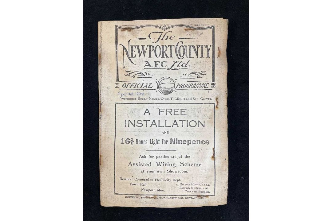 THE FOOTBALL CLUB HOUSE: EARLY NEWPORT COUNTY AFC PROGRAMMES OF SEASONS 1923 - 1928, programmes of - Image 4 of 11