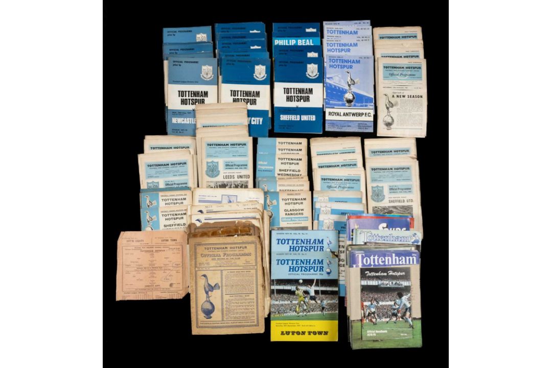 THE FOOTBALL CLUB HOUSE: TOTTENHAM HOTSPUR PROGRAMMES OF SEASONS 1925 - 2014, 18 programmes - Image 1 of 11