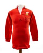 THE RUGBY UNION CLUB HOUSE: MATCH WORN & SIGNED WALES JERSEY FOR PHIL BENNETT OBE (1948-2022)