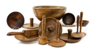 COLLECTION OF KITCHEN TREEN, including dairy bowl, cream skimmers, lemon squeezer, butter boxes,
