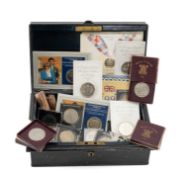 COLLECTION OF COMMEMORATIVE CROWNS, most in capsules, commemorating 1965 Churchill, 1977 Silver