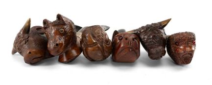 ASSORTED TOBACCO PIPES including animal subjects and comprising two bulls with horn horns, horse,