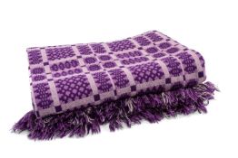WELSH WOOLLEN BLANKET (CARTHEN), woven in purple in the Caernarvon or Portcullis pattern, fringe,
