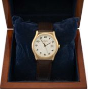 9CT GOLD ROTARY WRISTWATCH, quartz movement, cream dial with applied gilt Breguet numerals, calendar