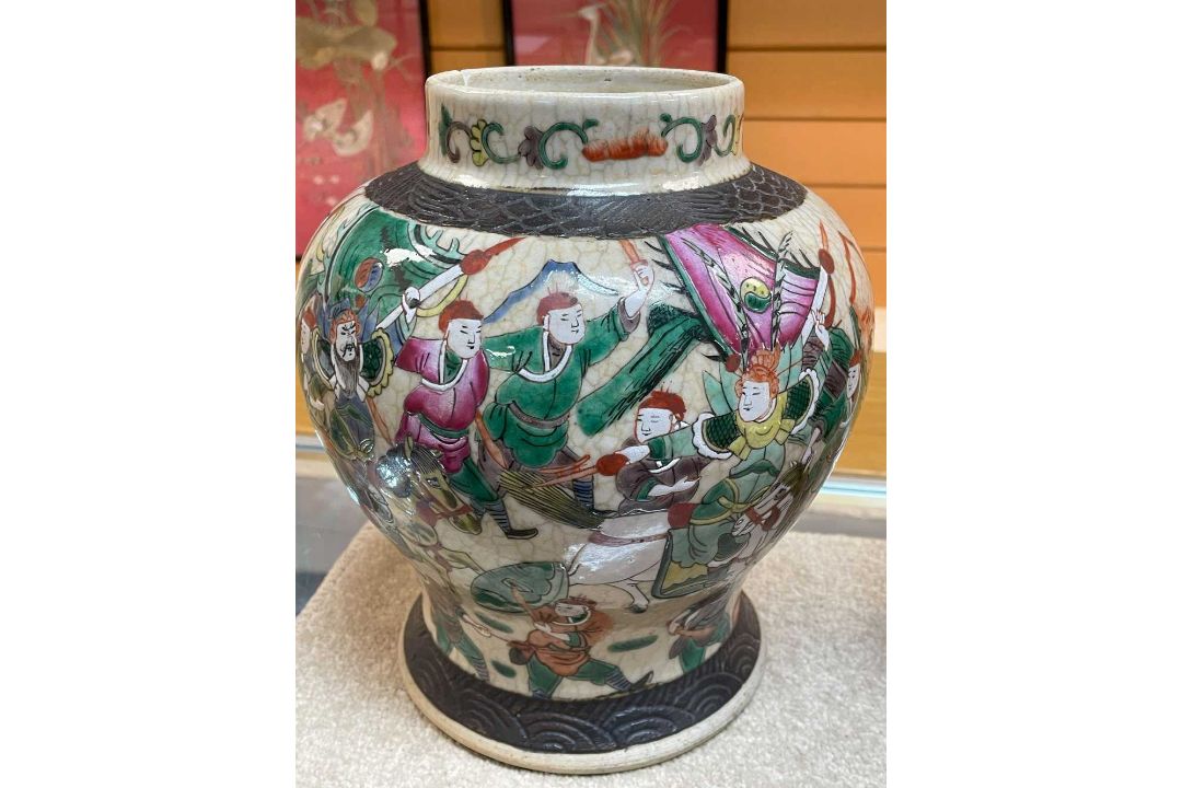 TWO PORCELAIN VASES, one a Chinese crackle glazed famille rose jar and cover, 30cms (h), the other a - Image 8 of 16