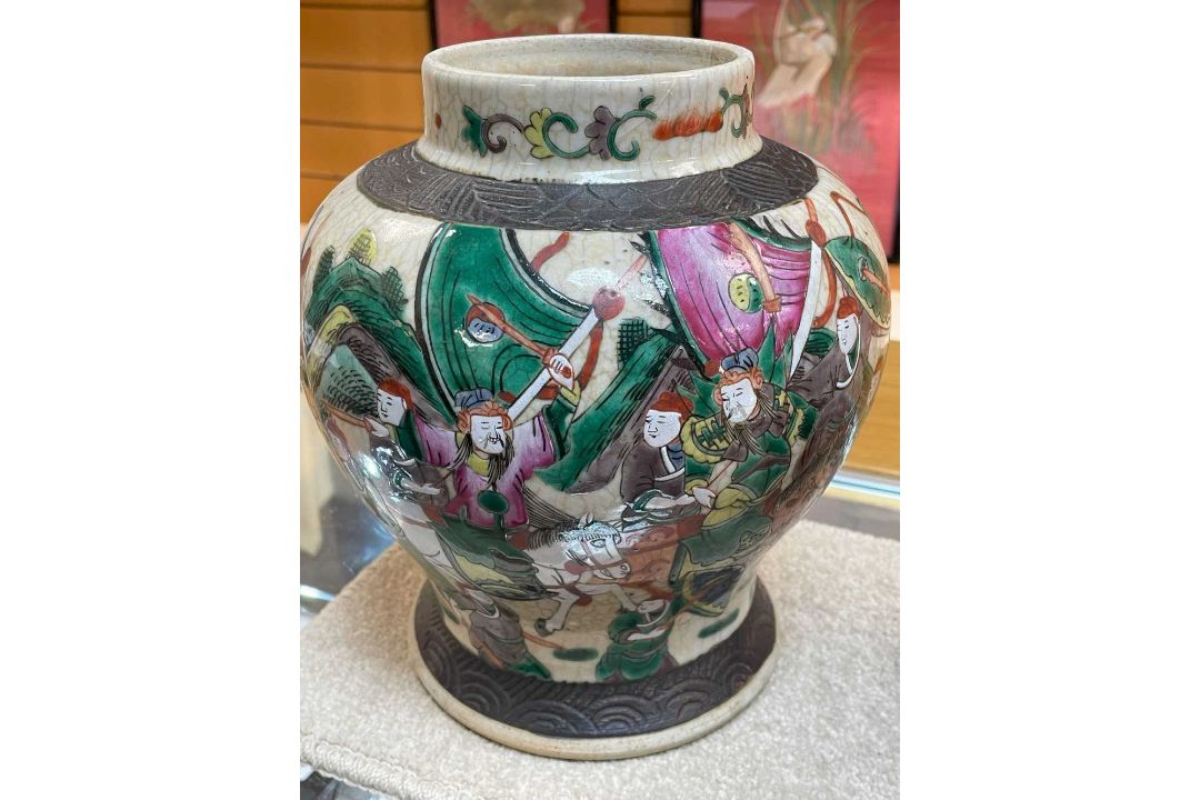 TWO PORCELAIN VASES, one a Chinese crackle glazed famille rose jar and cover, 30cms (h), the other a - Image 10 of 16