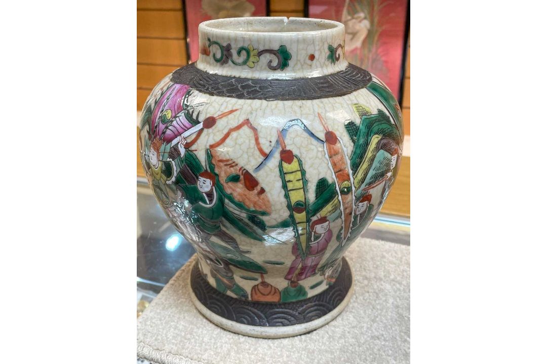 TWO PORCELAIN VASES, one a Chinese crackle glazed famille rose jar and cover, 30cms (h), the other a - Image 9 of 16