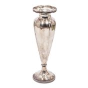 Vase. Schwäbisch Gmünd, Gebrüder Kühn | Silber.