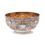 Schale. London, 1868/69, George W Adams | Silber, innen vergoldet.