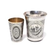 Zwei Becher. Moskau, um 1868, bzw. Russland, 20. Jh. | Silber, einmal tlw. vergoldet.