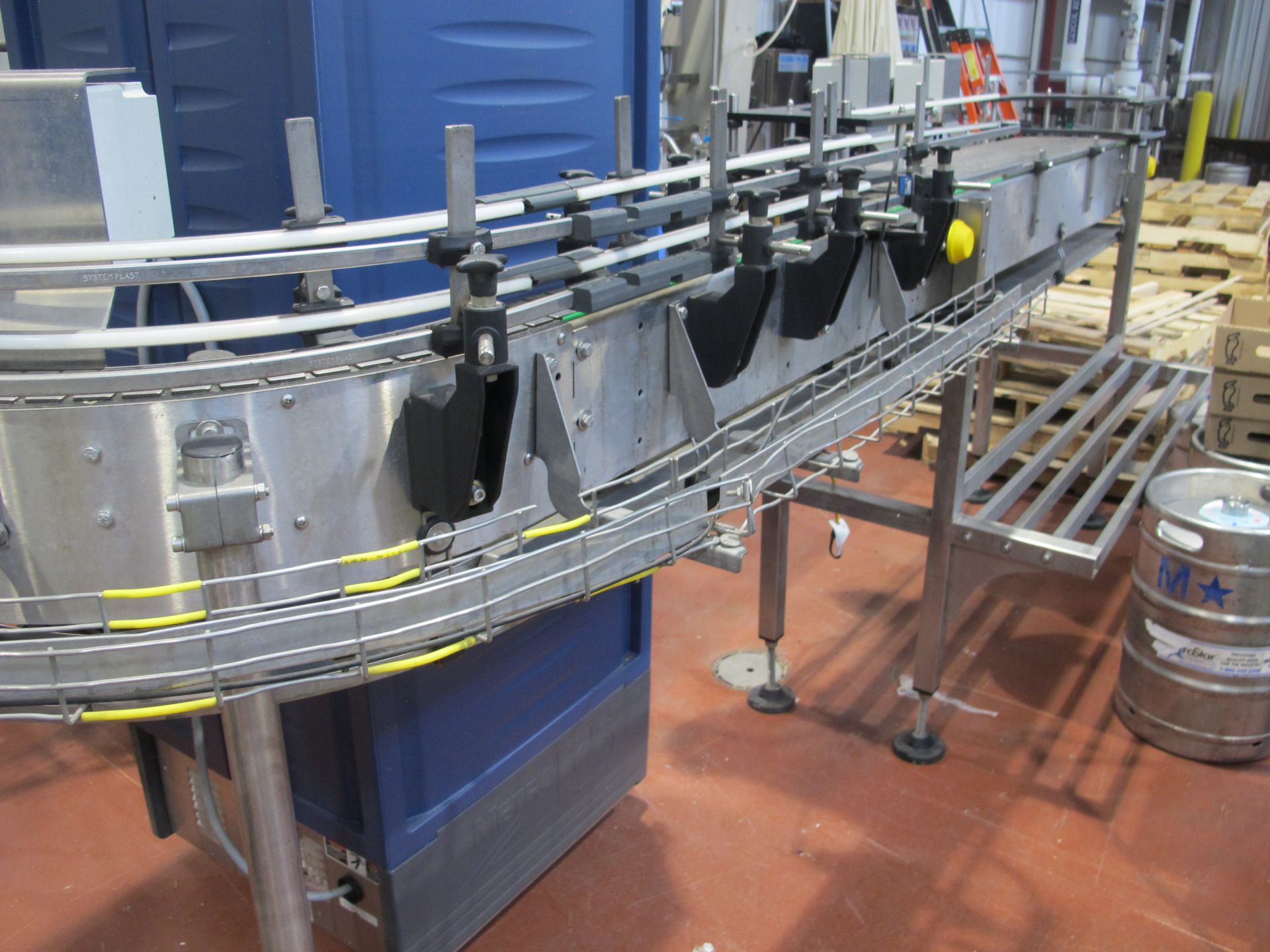 Consignment Lot - Lot Location: Branford CT - Krones Kosme Glass Bottle Beer Line - Image 108 of 112