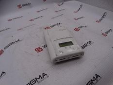 (5) SCHNEIDER ELECTRIC VZ7200F5040W Temperature Controller