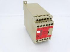 (10) OMRON G9SA-501 Relay