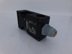 (10) SCHMERSAL AZ16ZVK-M20 Switch