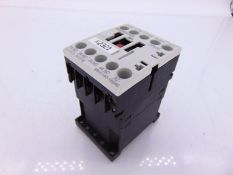 (5) SIEMENS 3RH1140-1BB40 Contactor