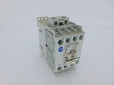 (5) ALLEN BRADLEY 700-CF310D Relay