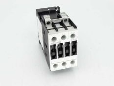 (10) SIEMENS 3RT1026-1BB44 Contactor
