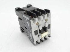 (5) ALLEN BRADLEY 100-A12ND3 Contactor