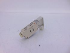 (10) SMC VVQ1000-P-1-C6 PNEUMATIC ACCESSORY