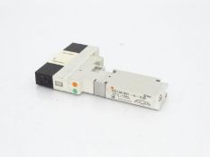 (10) SMC VQ1301RY-5-X40 VALVE
