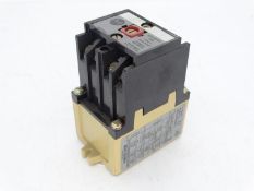 (10) ALLEN BRADLEY 700-P400A1 SERIES B RELAY