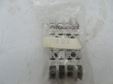 (10) THOMAS & BETTS CR0067 RELAY SOCKET