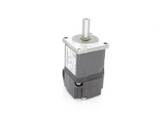 (2) MITSUBISHI HF-KP053 SERVO MOTOR