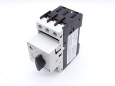 (5) SIEMENS 3RV1021-0AA10 CIRCUIT BREAKER