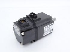 (2) MITSUBISHI HF-KP13 SERVO MOTOR