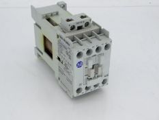 (5) ALLEN BRADLEY 700-CF400DJ SERIES A RELAY