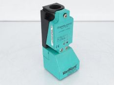 (2) PEPPERL & FUCHS NJ30P+U1+A2 SENSOR