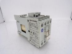 (5) ALLEN BRADLEY 100-C09DJ10 SERIES A CONTACTOR
