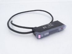 (5) KEYENCE CORP AP-V41A SWITCH