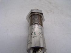 (2) EFECTOR OGP701 SENSOR