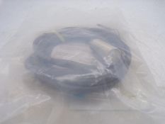 (2) OMRON E2E-X7D1-US 2M SENSOR