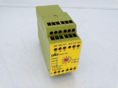 (2) PILZ 774500 RELAY