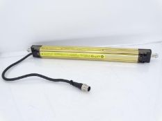 (2) OMRON F3SJ-A0320P30-D LIGHT FIXTURE