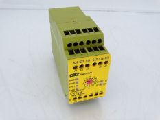 (2) PILZ 774500 RELAY