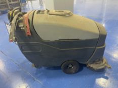 Advance 30 Gallon - 30 Inch Path Floor Scrubber and Vacuum